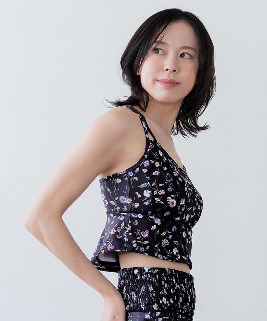 【SUKALA】スプリングフラワーフレアブラトップ❤️新品未使用❤️L