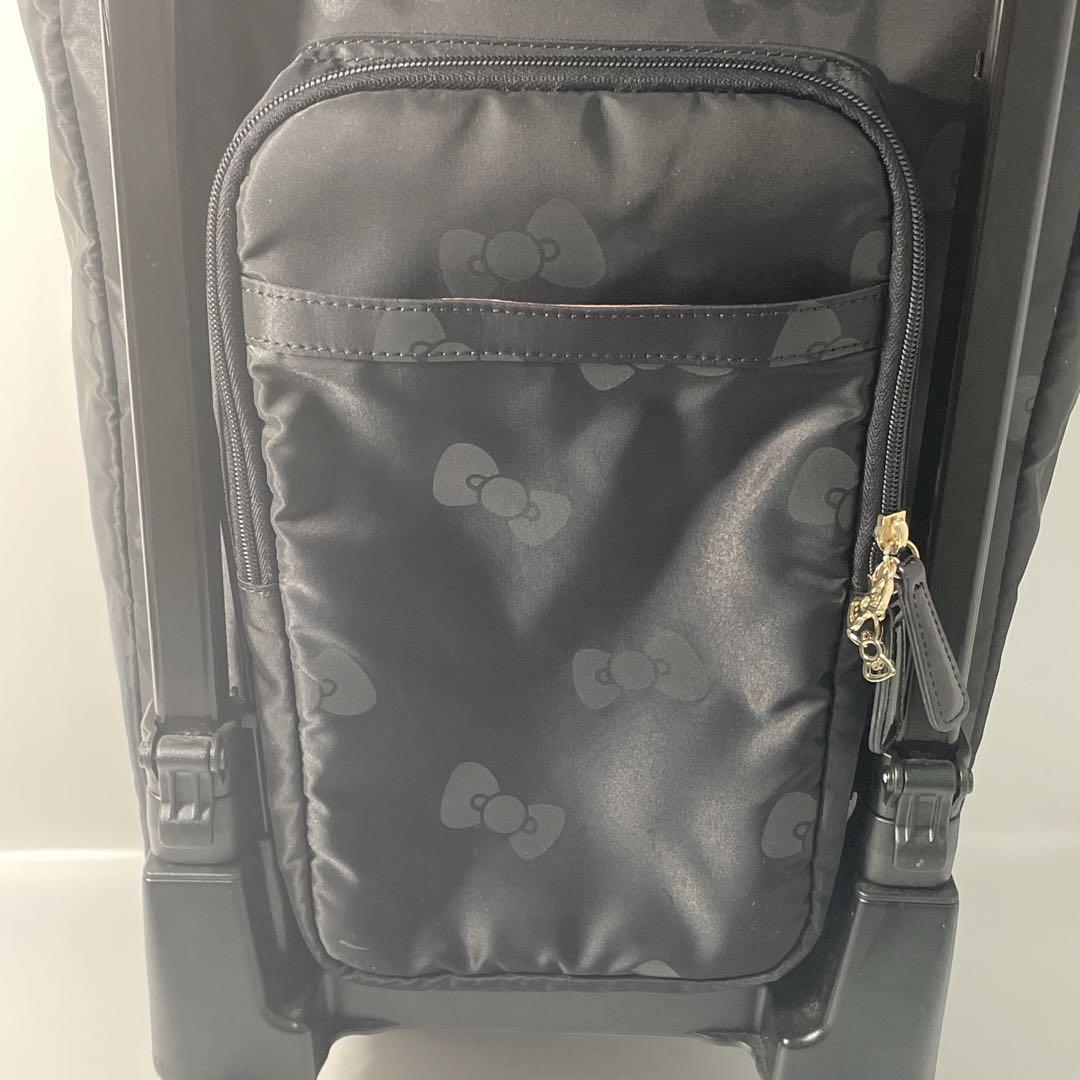 【美品】スワニー×ハローキティ　コラボ　キャリーバッグ