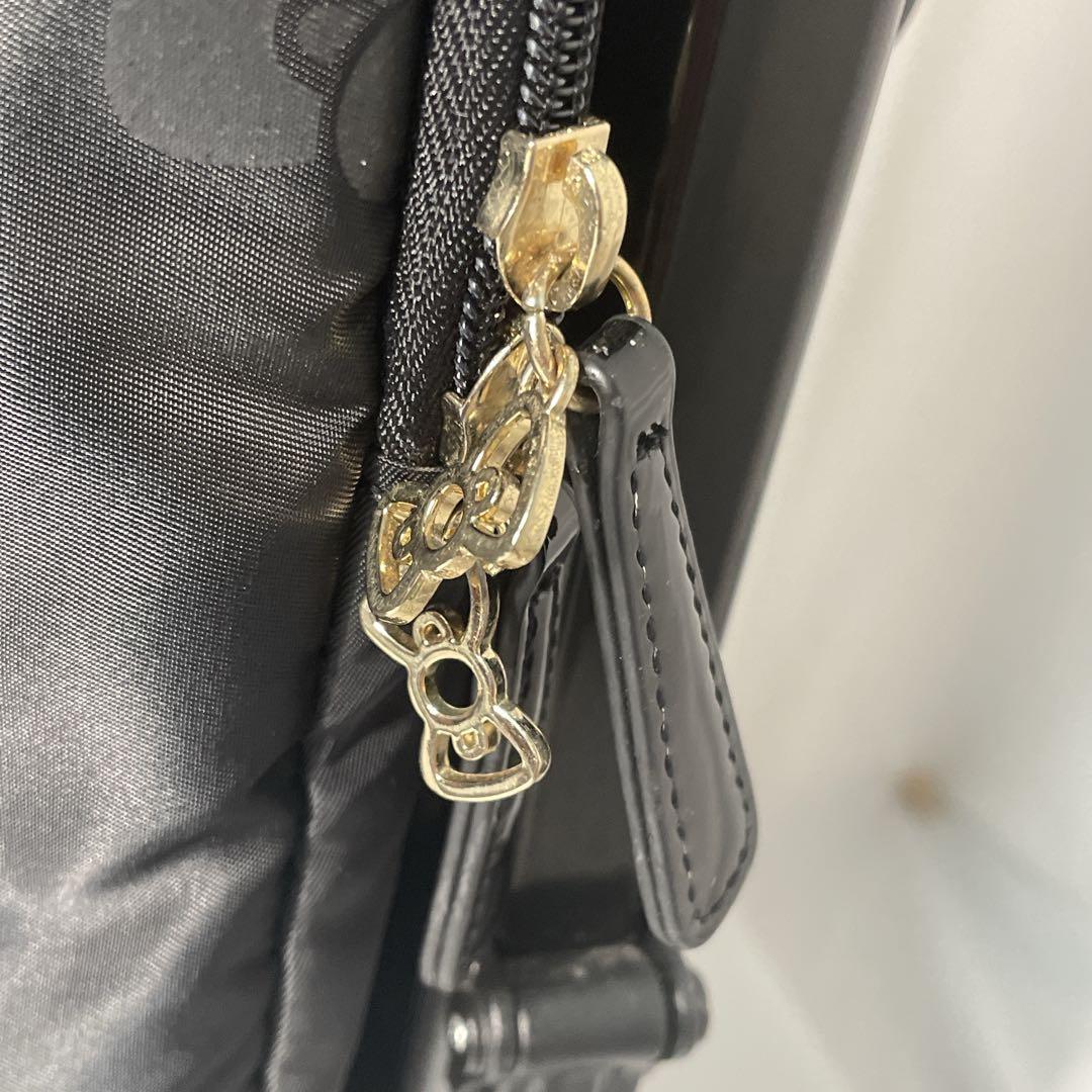 【美品】スワニー×ハローキティ　コラボ　キャリーバッグ