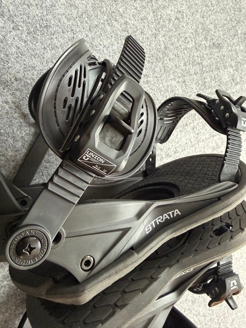 【美品】union 25-26 ストラータ　Mサイズ