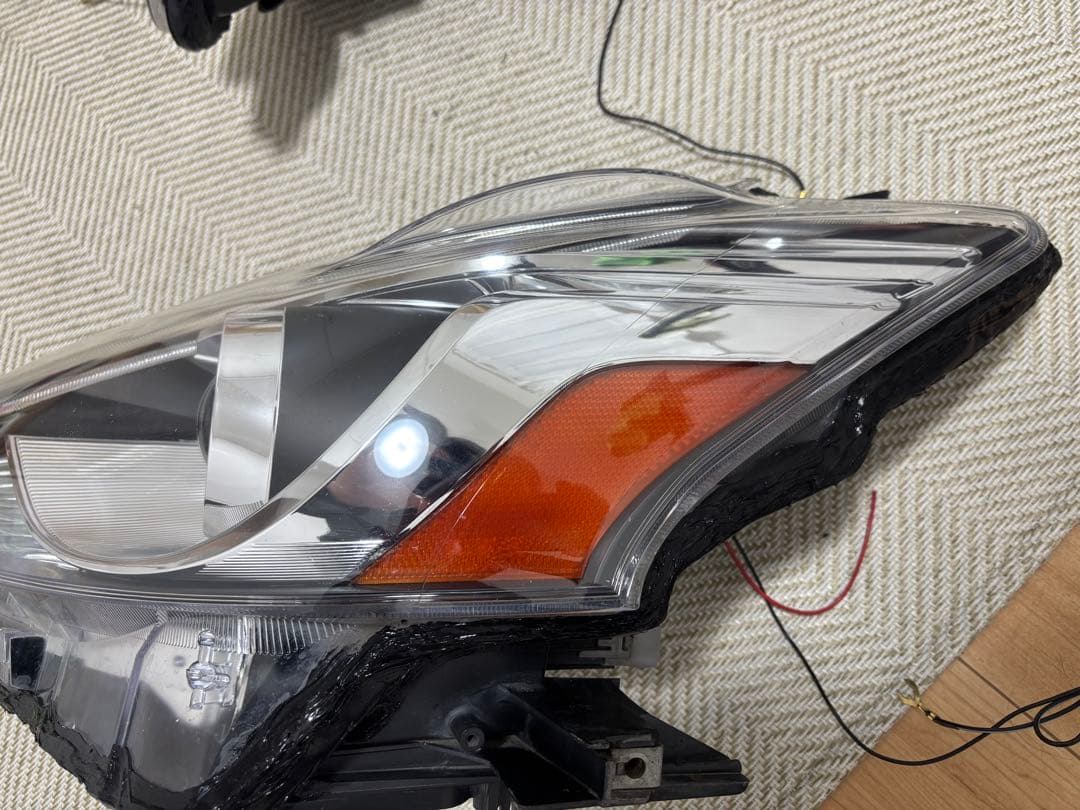 プリウスα US風　純正加工ヘッドライト LED