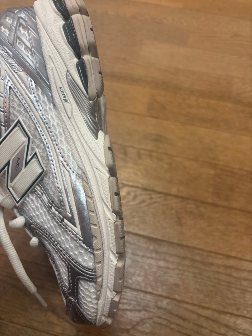 【美品】New Balance M1906REE 24cm