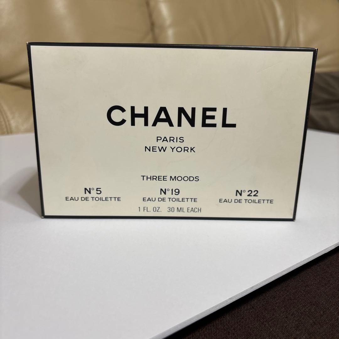 CHANEL 香水SIGNATURE BAG No 5.19.22 シャネル