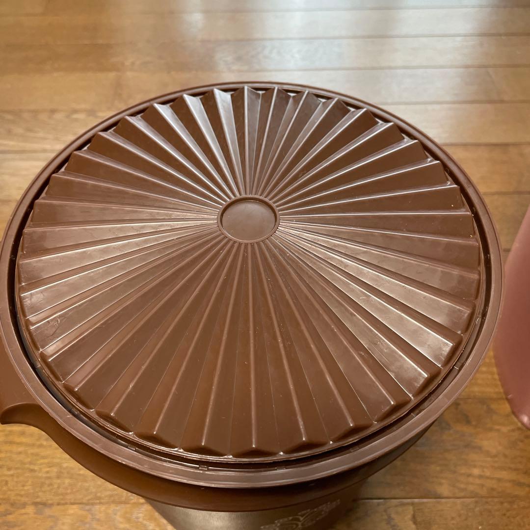 な*マ様 保存容器セット タッパーウェア ブラウン ピンク 2個