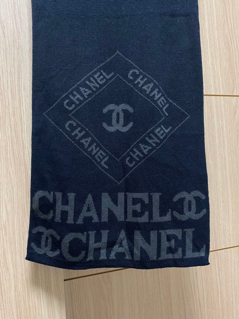 CHANEL 　ノベルティ　ロゴ入りマフラー