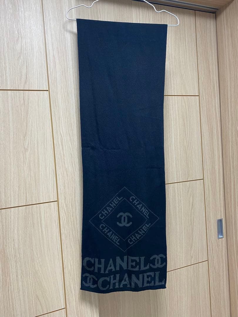CHANEL 　ノベルティ　ロゴ入りマフラー