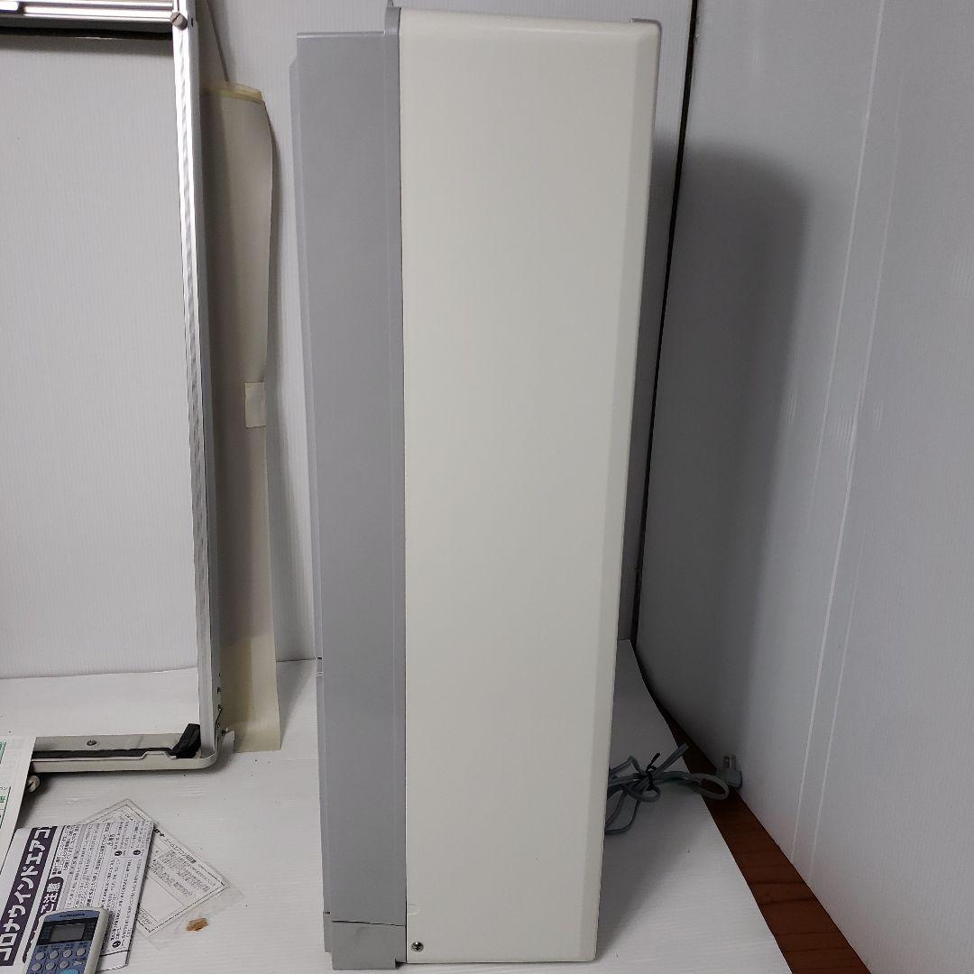 【数日セール】コロナ　1.8kwハイパワー　ウインドエアコン　シルバー