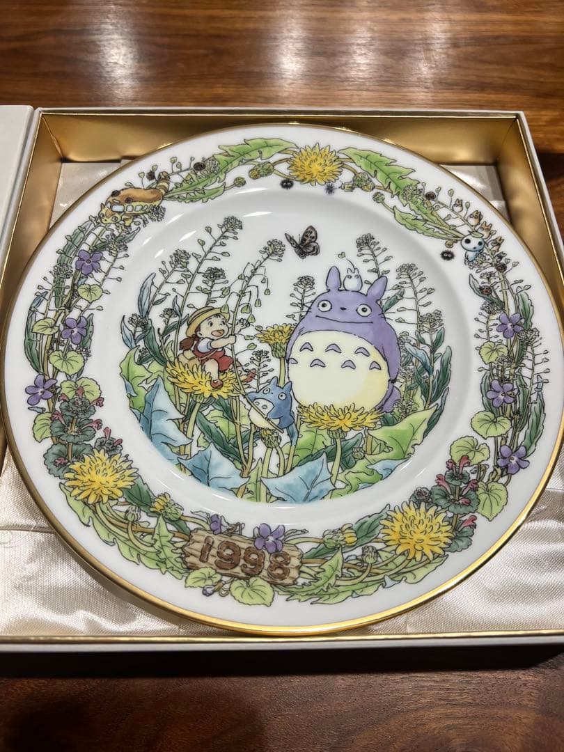 スタジオジブリ　トトロ　イヤープレート1998年　美品　希少