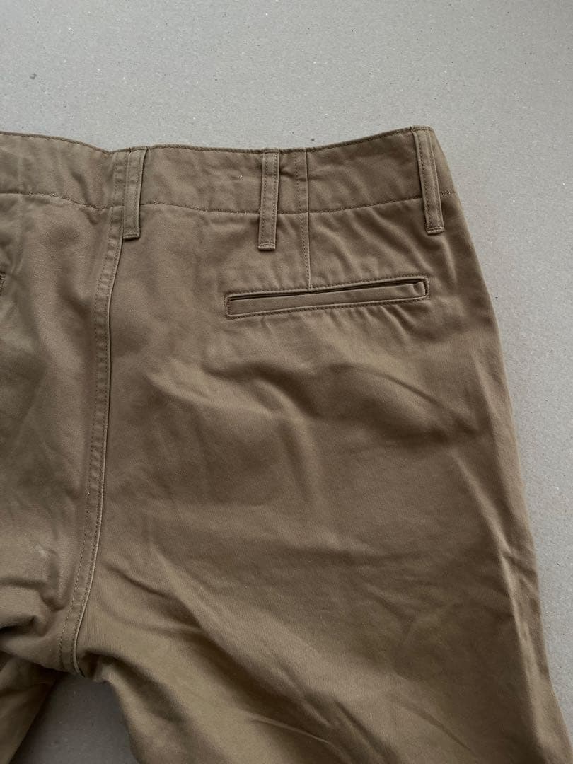 ナイジェルケーボン チノパン　カーキ　36サイズ