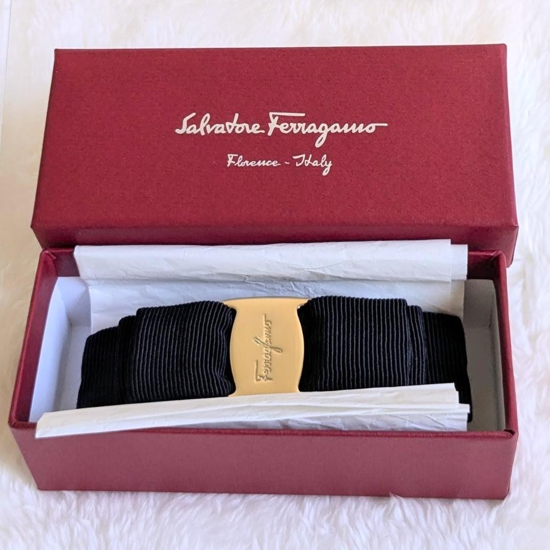 極美品✨Salvatore Ferragamo バレッタ ブラック ゴールド