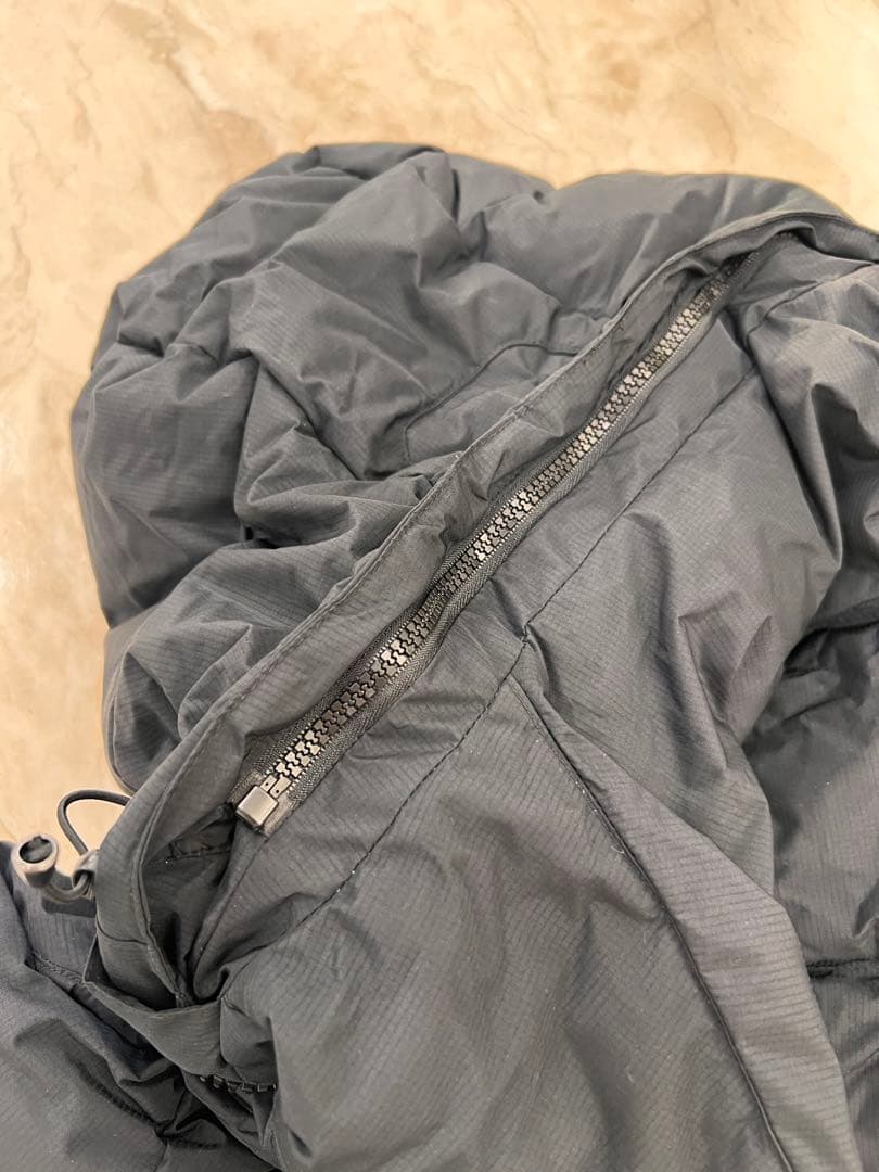 新品未使用ラルフローレンBIGポニーロゴ フード付き　メンズ　ダウンベスト値下げ