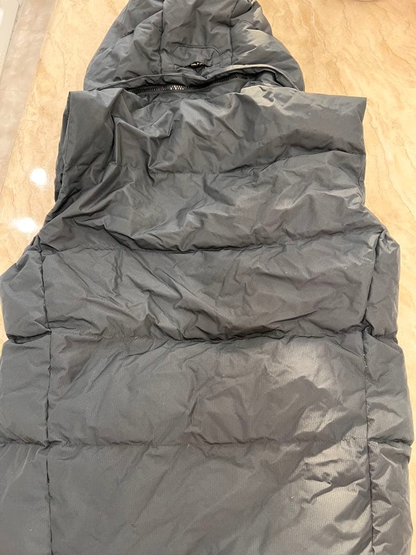 新品未使用ラルフローレンBIGポニーロゴ フード付き　メンズ　ダウンベスト値下げ