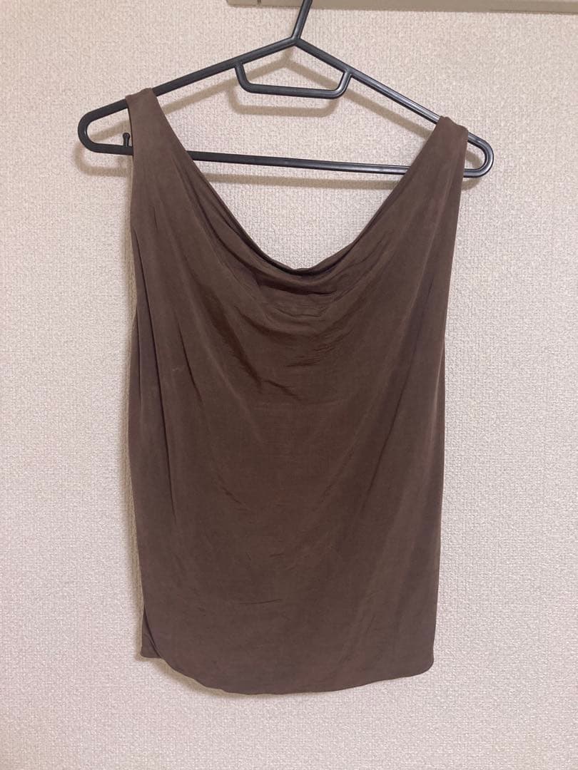 新品　Peachy den オフショル　タンクトップ　The Kylie Top