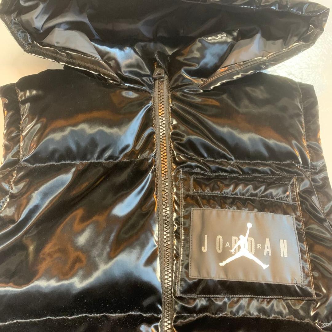 Sサイズ NIKE JORDAN 光沢　フライト　ダウンベスト　ブラック