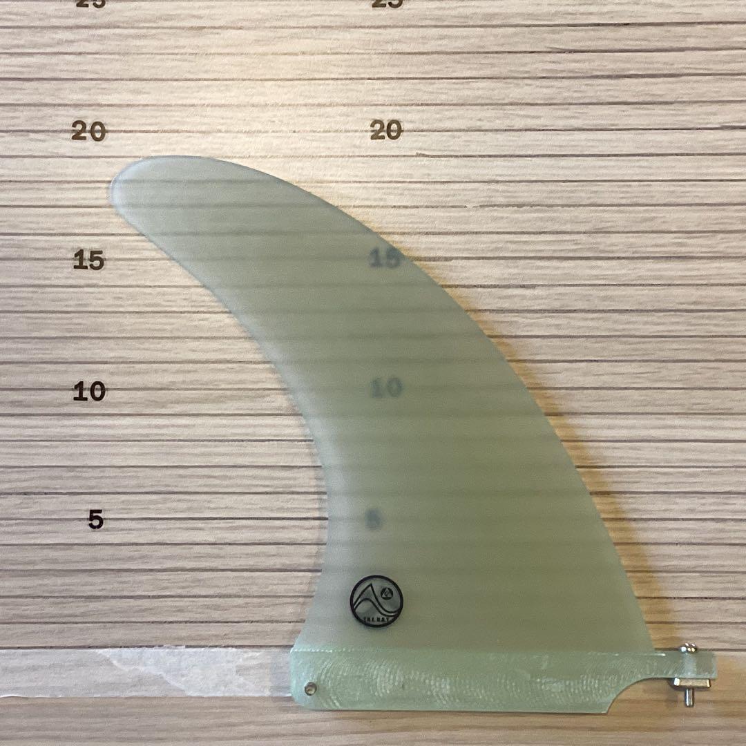 新品未使用シングルフィン7.5インチ　トランスルーセント、 スクリュー付き