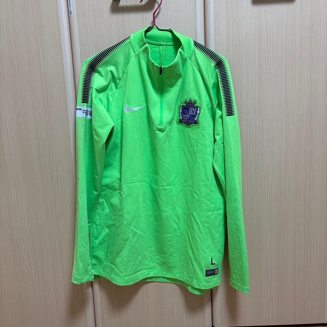 サンフレッチェ広島　トレーニングウェア