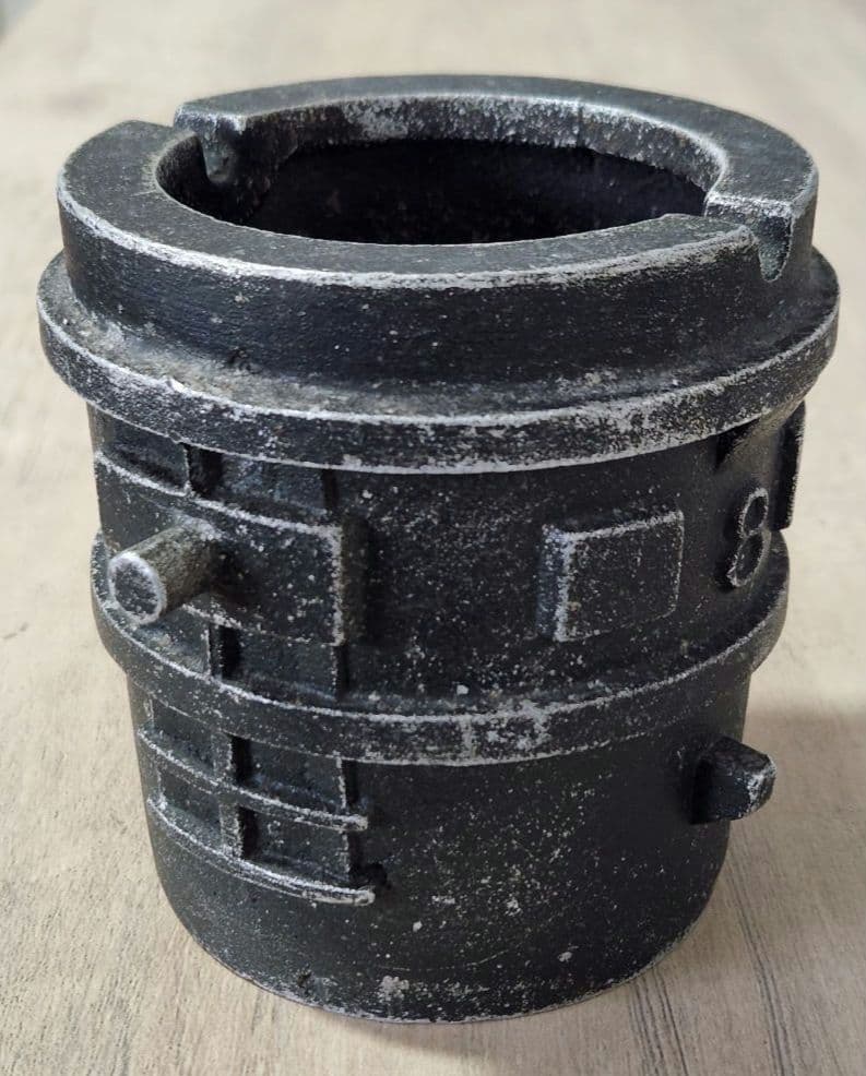 貴重　年代物　ヴィンテージ　八幡製鉄所　第一製鋼工場　記念品　鉄製　転炉型　灰皿