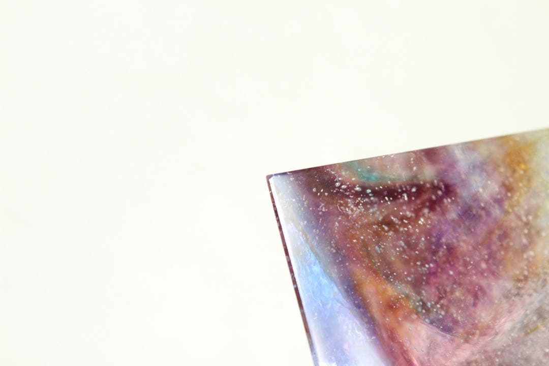 シエラネバダ産アンダラクリスタル　ピラミッド　大きめ　マルチカラー　パープル系