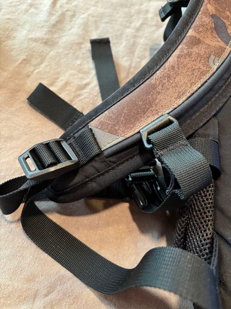 THE NORTH FACE HOT SHOT カモフラージュリュック