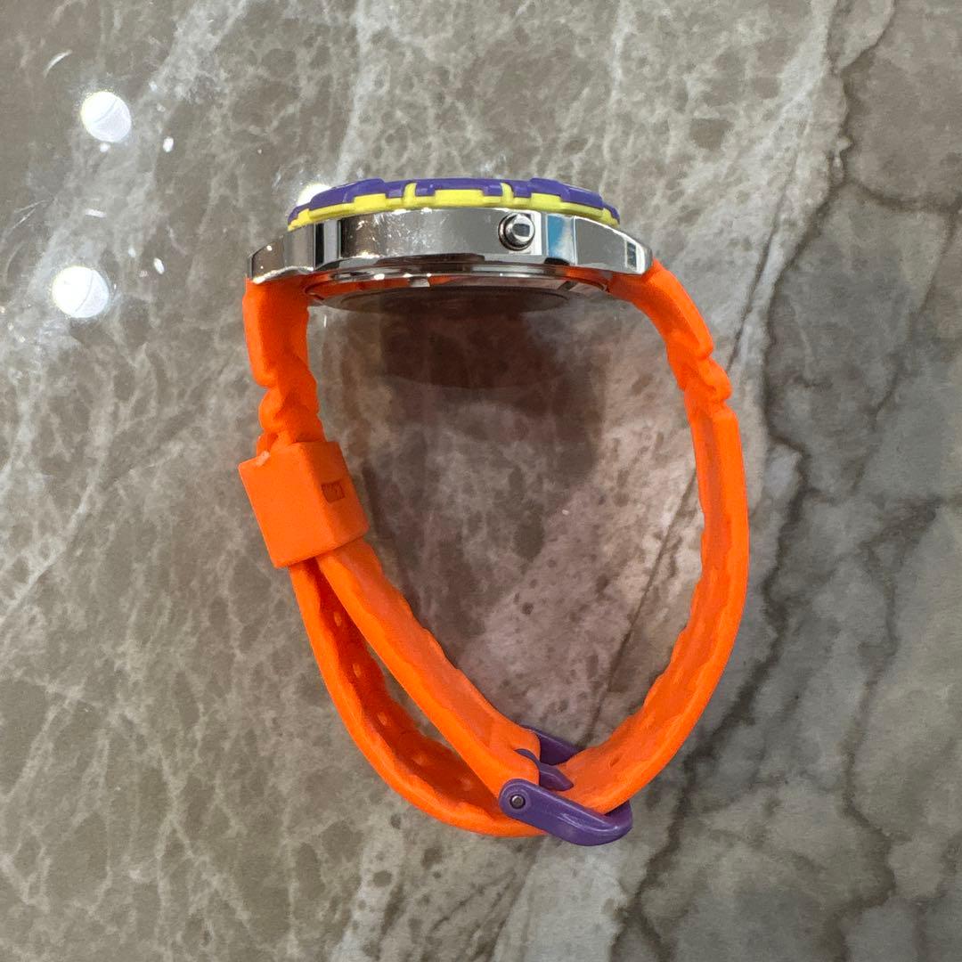 腕時計 CASIO ラバーベルト UV-700/768 ★送料無料