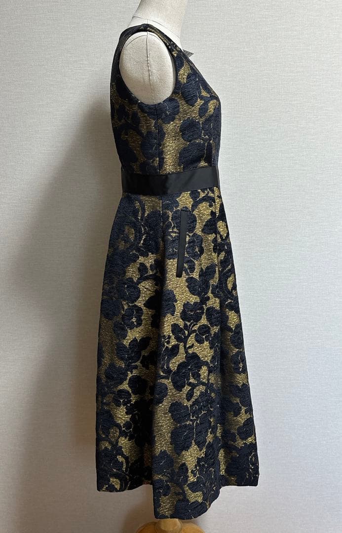 新品タグ付き♡ランバンオンブルー フラワージャガードワンピース 38