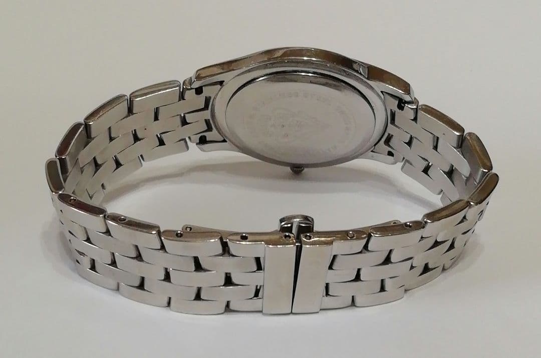 GUCCI ・5500Mメンズ 黒クオーツ・正確稼働中