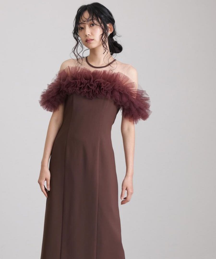 【新品タグ付き】ミモレ丈＆ノースリーブフォーマルギャザーチュールパーティードレス