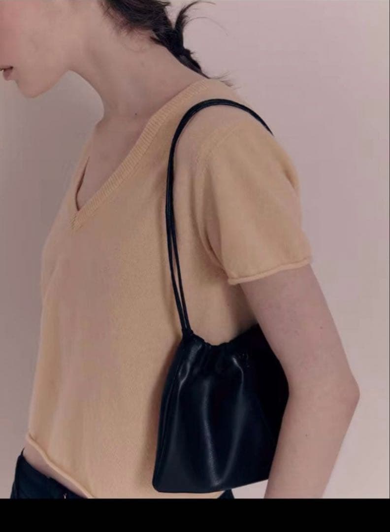 NOTHING WRITTEN ブラックショルダーバッグ