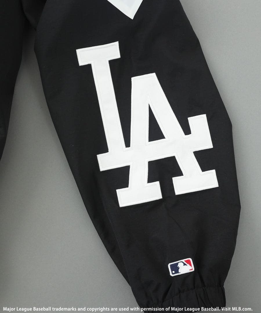 【期間限定プライス】MLB開幕戦　TWICE MOMO 着用