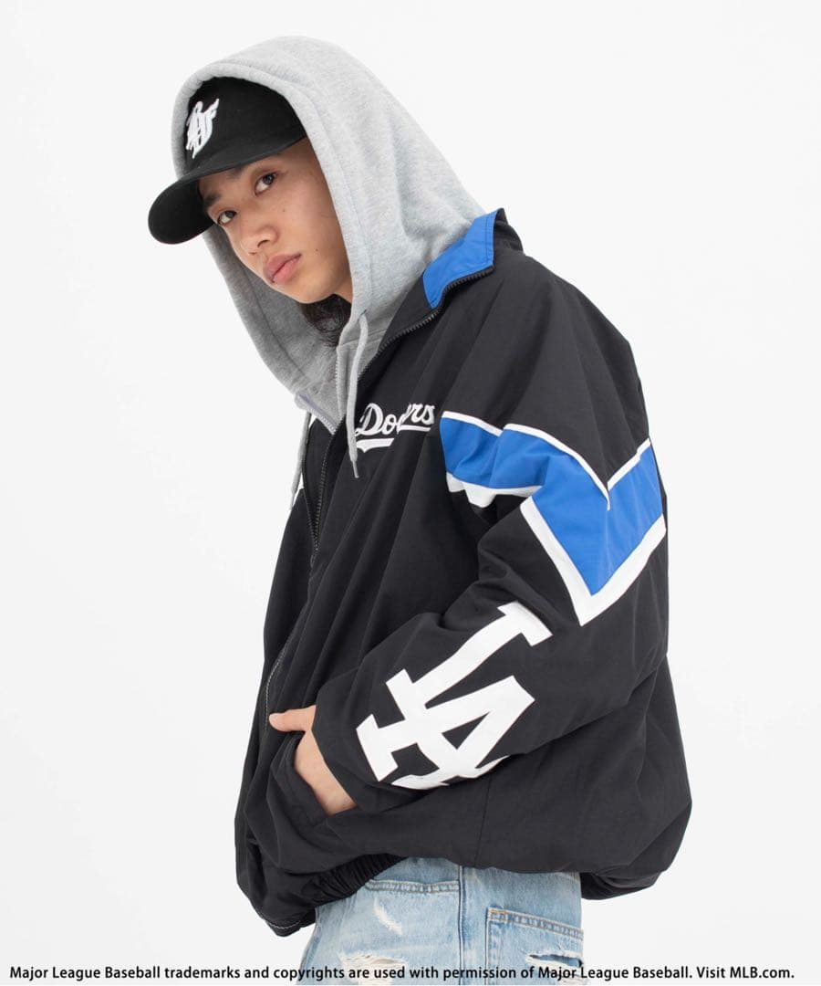 【期間限定プライス】MLB開幕戦　TWICE MOMO 着用