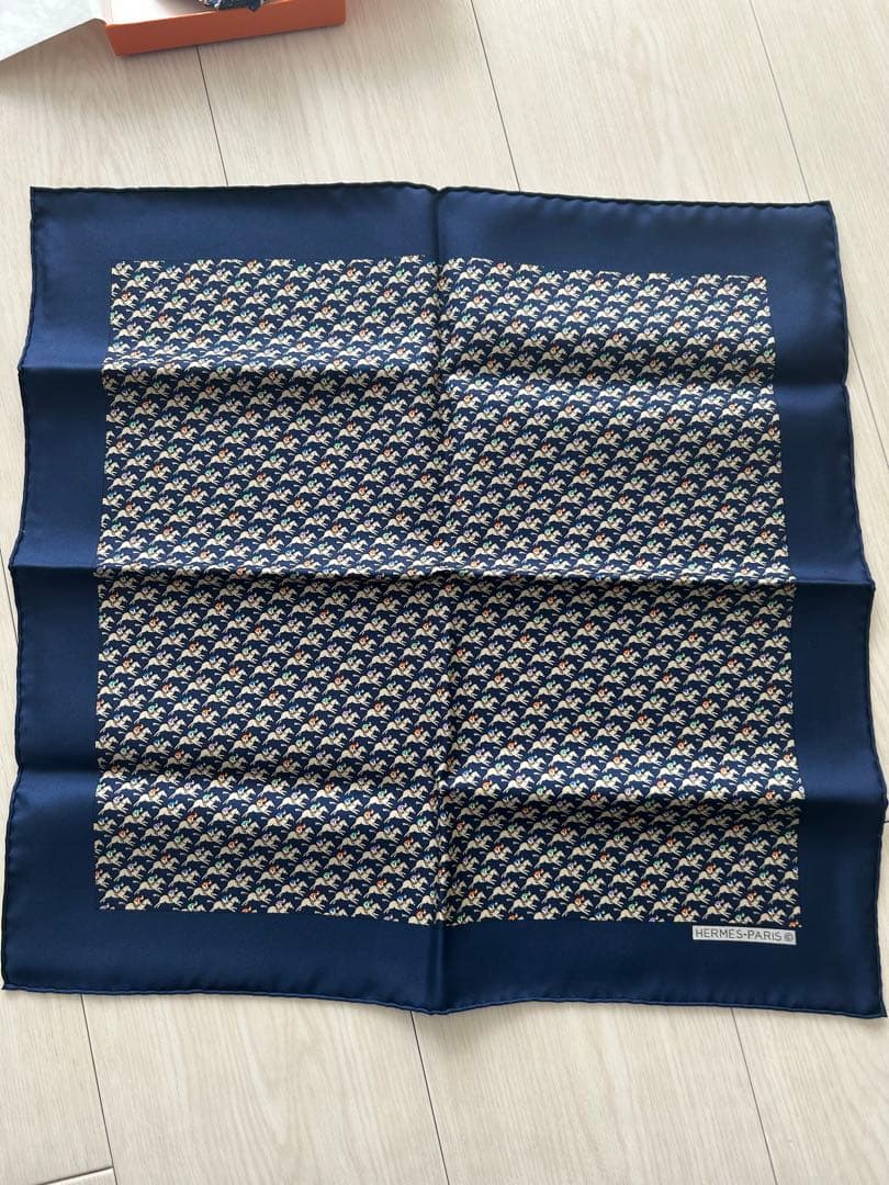 **新品タグ付き**HERMES エルメス ネクタイ&スカーフセット、ホース柄