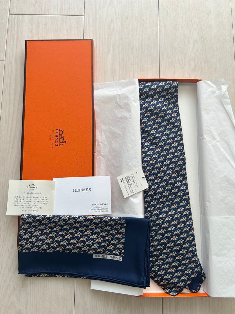 **新品タグ付き**HERMES エルメス ネクタイ&スカーフセット、ホース柄