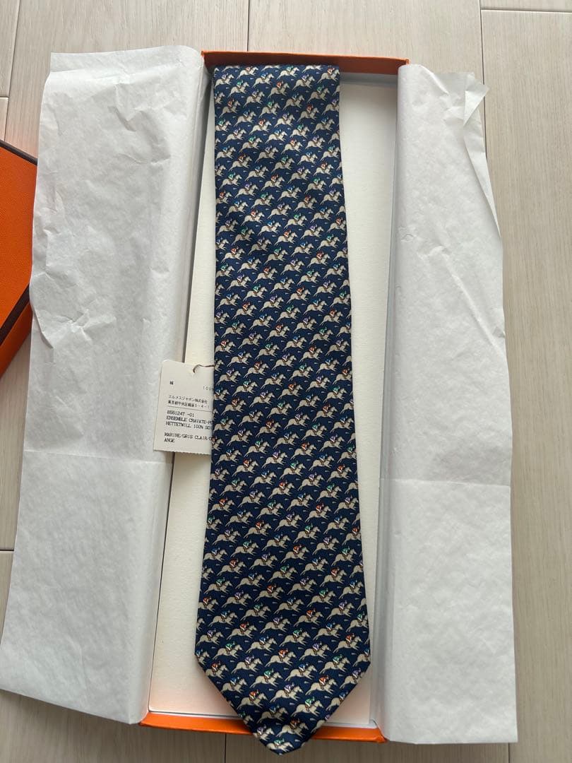 **新品タグ付き**HERMES エルメス ネクタイ&スカーフセット、ホース柄