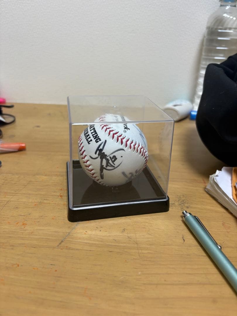 直筆サインボール