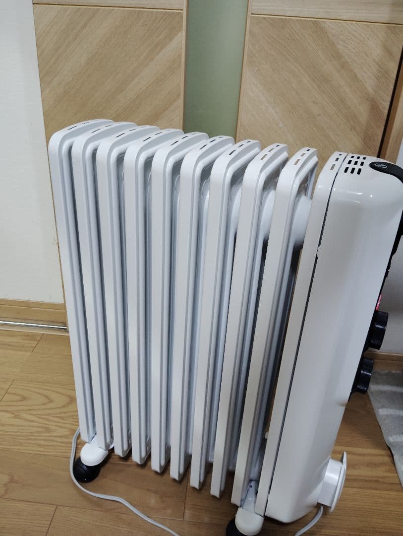 【極美品・未使用級✨️】デロンギ アミカルドオイルヒーターRHJ35M1015