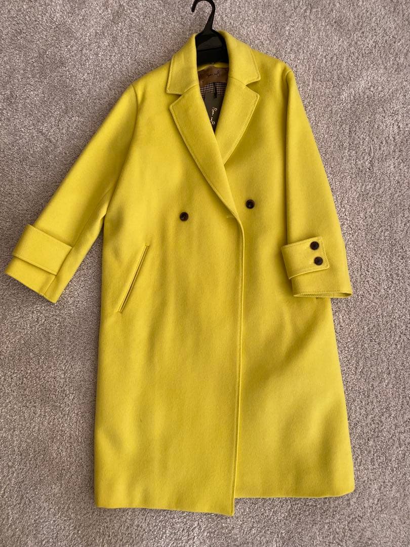 イエローダブルブレストチェスターコート