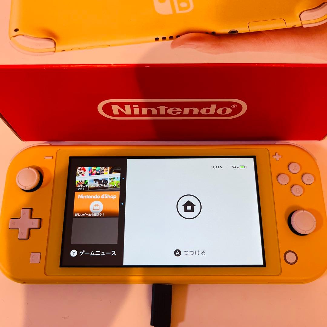 任天堂　Switch liteイエロー