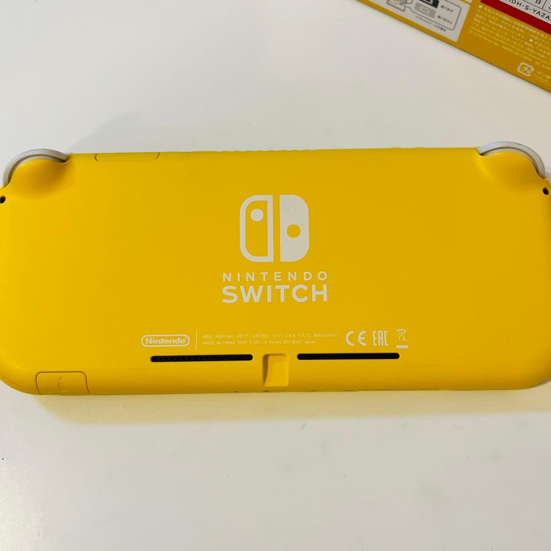 任天堂　Switch liteイエロー