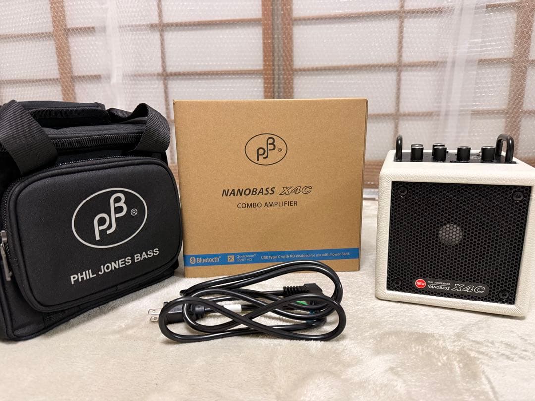 PHIL JONES BASS NANOBASS X4C ベース用アンプ＋ケース