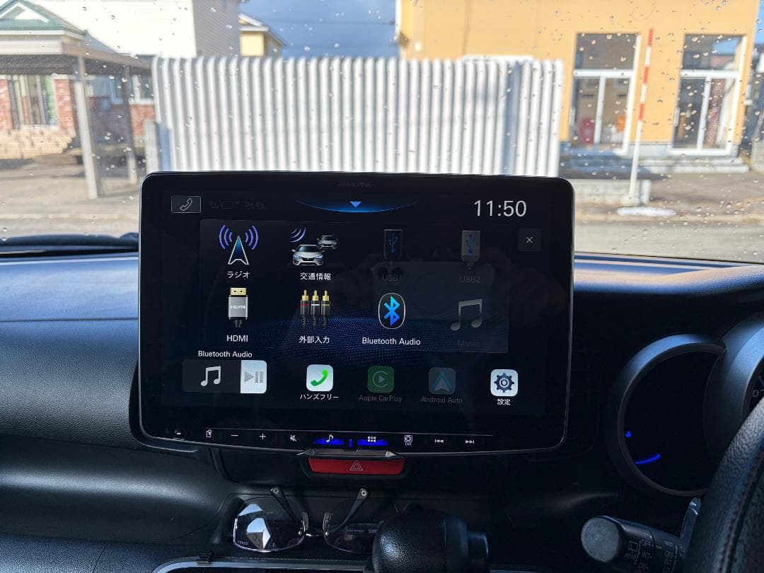 ALPINE DAF11Z 11インチ カーオーディオ　HDMIケーブル付