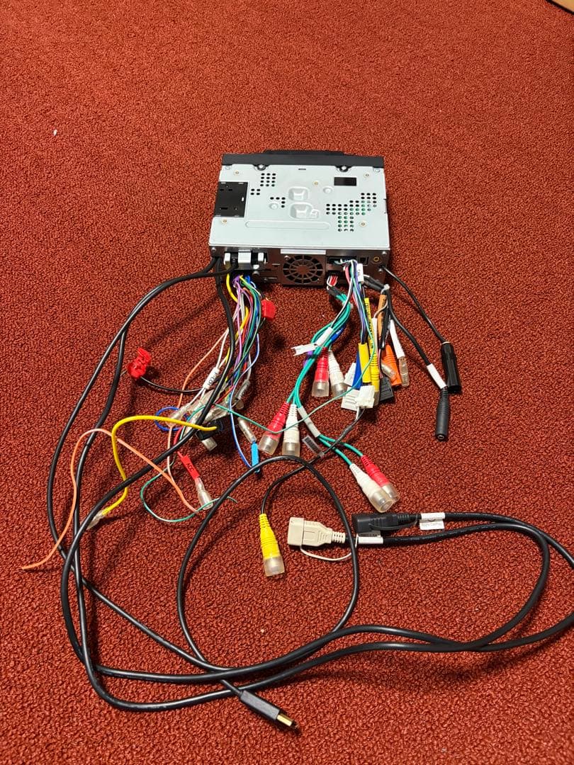 ALPINE DAF11Z 11インチ カーオーディオ　HDMIケーブル付