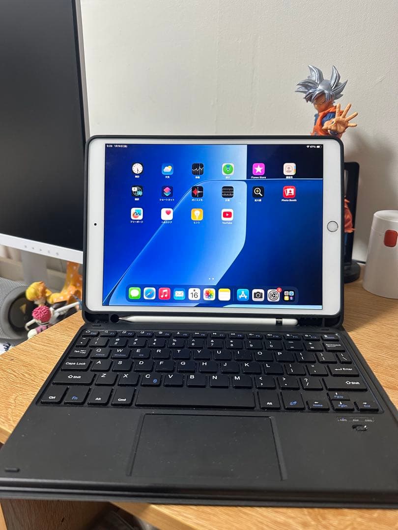 iPad Pro 2017 10.5インチ64GB キーボード付き