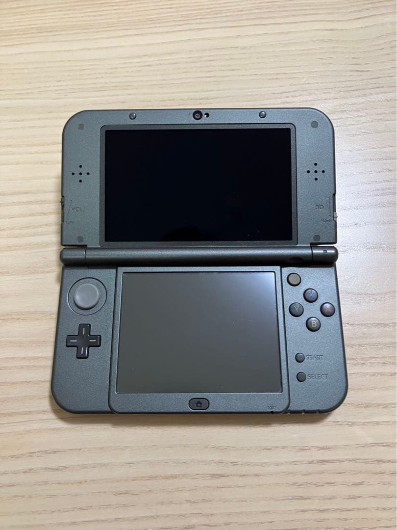 【希少】Newニンテンドー3DSLL 本体 スマブラエディション