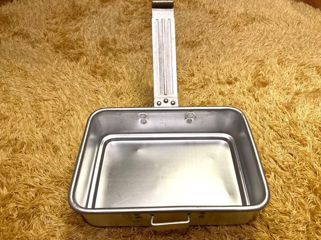 らすた　インドネシア軍飯ごう【未使用品】現品限り