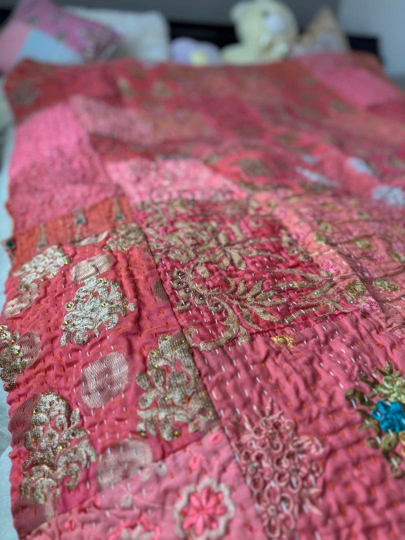 【年明けセール】ラリーキルト　インド刺繍　カンタ　ヴィンテージ　パッチワーク