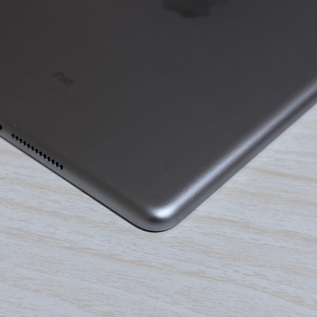 た*ち様 美品 Apple iPad 第5世代 32GB スペースグレイ Wi-