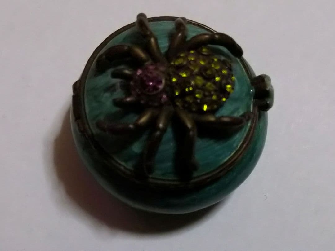 アンティーク　ピルケース.３点セット