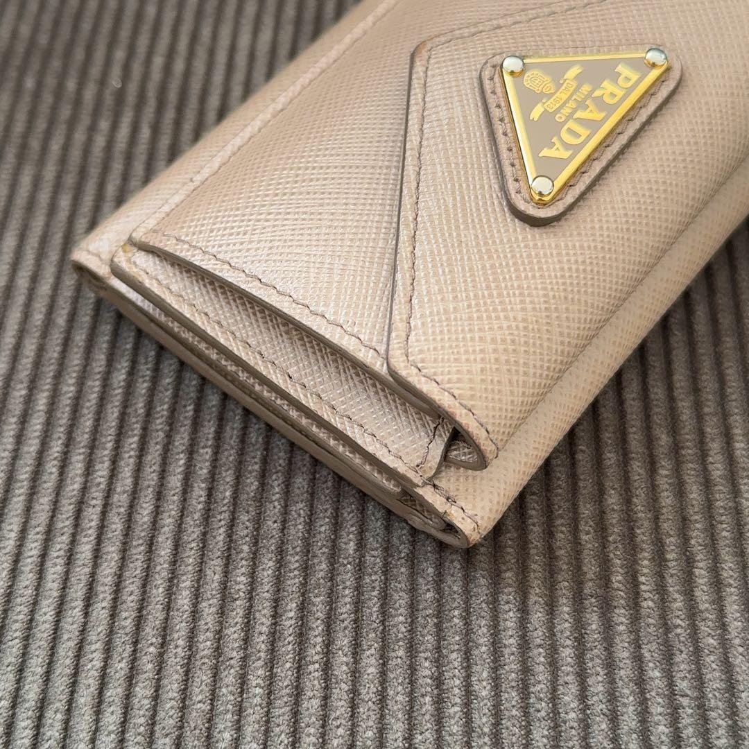 ICチップ搭載　正規品　PRADA 三つ折り財布　ピンクベージュ　CAMMEO