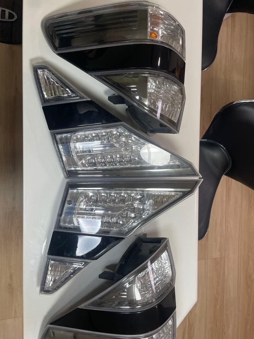 ヴェルファイア 20系テールランプ クリア ブラック 4個セット