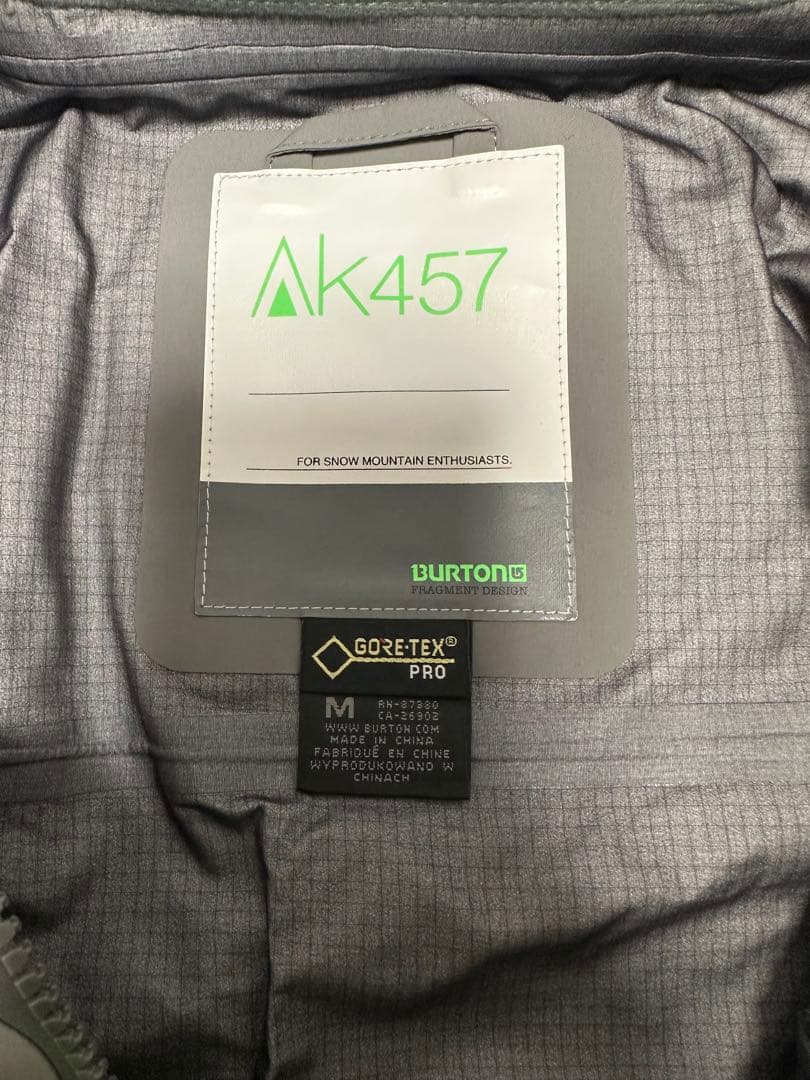 TA　BURTON AK457 スキーウェア Mサイズ